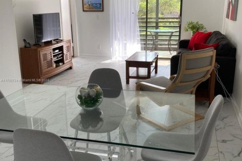 Copropriété à vendre à Sunrise, Floride: 2 chambres, 73.39 m2 № 1946476 - photo 8