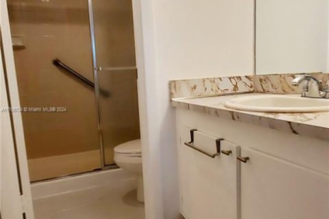 Copropriété à vendre à Sunrise, Floride: 2 chambres, 73.39 m2 № 1946476 - photo 26