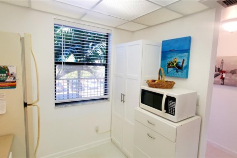 Copropriété à vendre à Sunrise, Floride: 2 chambres, 73.39 m2 № 1946476 - photo 1