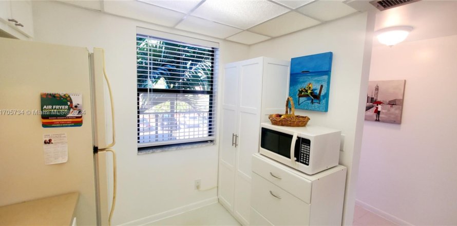 Condo à Sunrise, Floride, 2 chambres № 1946476