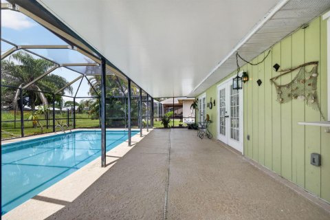 House in Port St. Lucie, Florida 2 bedrooms, 132.11 sq.m. № 2190261 - photo 29