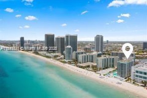 Condo à Hollywood, Floride, 1 chambre  № 2035214