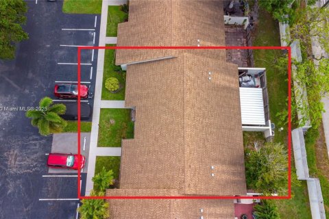 Casa en venta en Oakland Park, Florida, 2 dormitorios, 91.32 m2 № 2022617 - foto 30