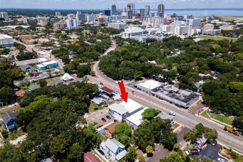 Propiedad comercial en venta en Saint Petersburg, Florida, 409.98 m2 № 218825 - foto 9