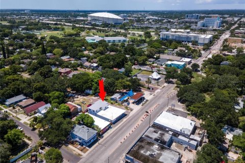 Propiedad comercial en venta en Saint Petersburg, Florida, 409.98 m2 № 218825 - foto 7