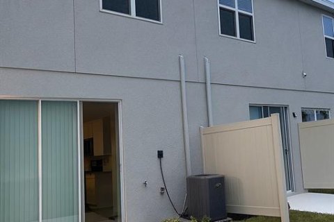 Touwnhouse à louer à Wesley Chapel, Floride: 3 chambres, 127.55 m2 № 2355955 - photo 13