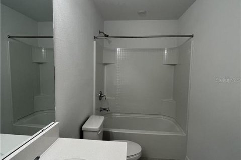 Touwnhouse à louer à Wesley Chapel, Floride: 3 chambres, 127.55 m2 № 2355955 - photo 10