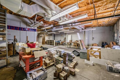 Immobilier commercial à louer à Tampa, Floride: 297.94 m2 № 2214696 - photo 3