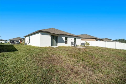 House in Zephyrhills, Florida 4 bedrooms, 168.15 sq.m. № 1552454 - photo 24