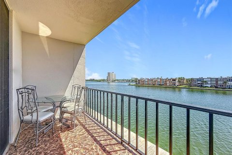 Condominio en venta en South Pasadena, Florida, 2 dormitorios, 97.08 m2 № 1883671 - foto 2