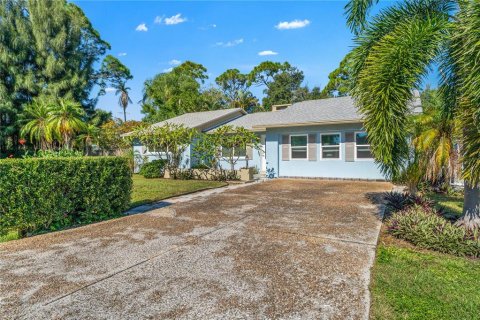 Villa ou maison à vendre à Venice, Floride: 2 chambres, 164.99 m2 № 2416479 - photo 3