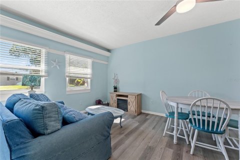 Villa ou maison à vendre à Venice, Floride: 2 chambres, 164.99 m2 № 2416479 - photo 27