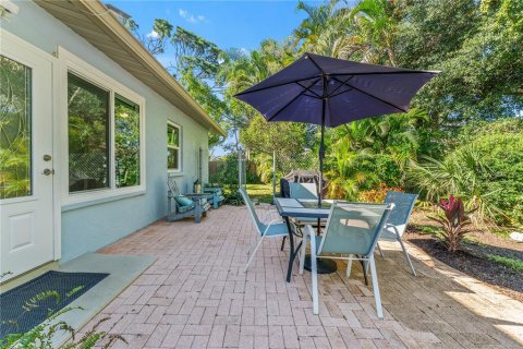 Villa ou maison à vendre à Venice, Floride: 2 chambres, 164.99 m2 № 2416479 - photo 30