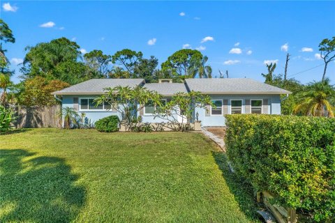 Villa ou maison à vendre à Venice, Floride: 2 chambres, 164.99 m2 № 2416479 - photo 2
