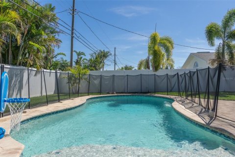 Casa en venta en Saint Petersburg, Florida, 3 dormitorios, 121.05 m2 № 1597842 - foto 29
