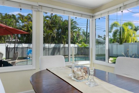 Casa en venta en Saint Petersburg, Florida, 3 dormitorios, 121.05 m2 № 1597842 - foto 12