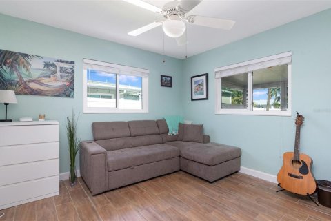 Casa en venta en Saint Petersburg, Florida, 3 dormitorios, 121.05 m2 № 1597842 - foto 21