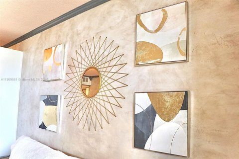 Купить кондоминиум в Халландейл-Бич, Флорида 1 спальня, 76.92м2, № 2013004 - фото 19