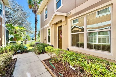 Copropriété à louer à Tampa, Floride: 3 chambres, 164.99 m2 № 2430970 - photo 3