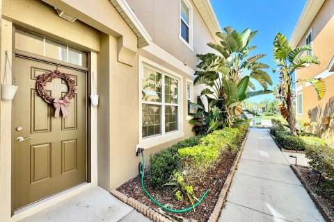 Copropriété à louer à Tampa, Floride: 3 chambres, 164.99 m2 № 2430970 - photo 4