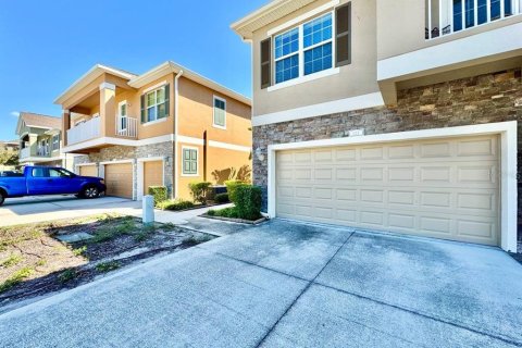 Copropriété à louer à Tampa, Floride: 3 chambres, 164.99 m2 № 2430970 - photo 2