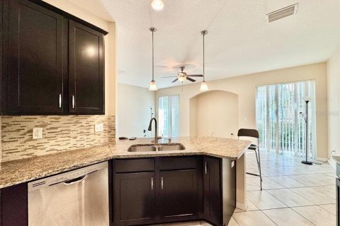 Copropriété à louer à Tampa, Floride: 3 chambres, 164.99 m2 № 2430970 - photo 10