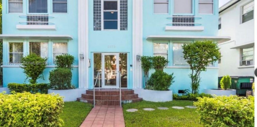 Кондоминиум с 1 спальней в Майами-Бич, Флорида № 2020997