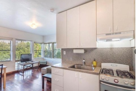 Купить кондоминиум в Майами-Бич, Флорида 1 спальня, 39.76м2, № 2020997 - фото 6