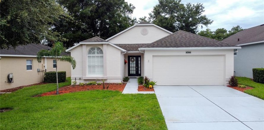 Casa en Clermont, Florida 3 dormitorios, 136.19 m2 № 2280572