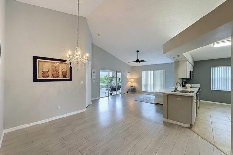 Casa en venta en Clermont, Florida, 3 dormitorios, 136.19 m2 № 2280572 - foto 9