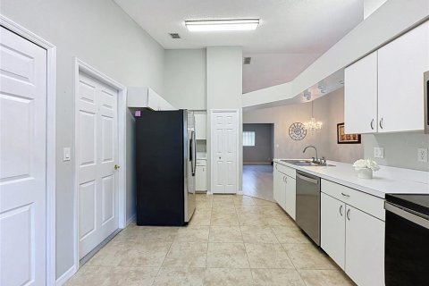 Casa en venta en Clermont, Florida, 3 dormitorios, 136.19 m2 № 2280572 - foto 16