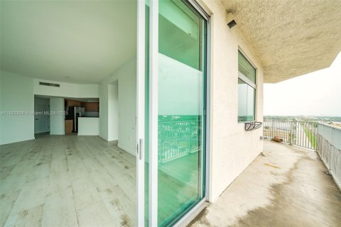 Copropriété à louer à Hollywood, Floride: 2 chambres, 103.59 m2 № 1946682 - photo 22