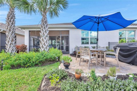 Duplex in Punta Gorda, Florida 2 bedrooms, 140.84 sq.m. № 1893788 - photo 30