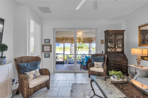 Duplex in Punta Gorda, Florida 2 bedrooms, 140.84 sq.m. № 1893788 - photo 21