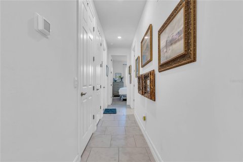 Duplex in Punta Gorda, Florida 2 bedrooms, 140.84 sq.m. № 1893788 - photo 25