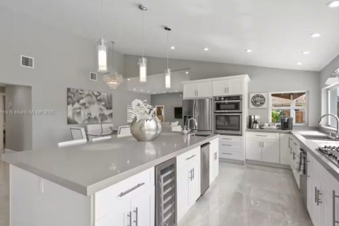 Casa en alquiler en Lake Clarke Shores, Florida, 4 dormitorios, 241.17 m2 № 1942441 - foto 19