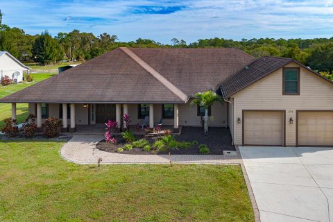 House in St. Lucie, Florida 4 bedrooms, 284.1 sq.m. № 2258160 - photo 4
