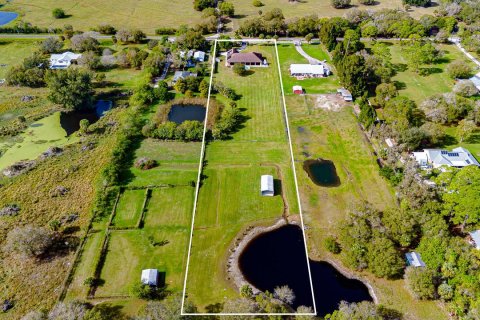 House in St. Lucie, Florida 4 bedrooms, 284.1 sq.m. № 2258160 - photo 8