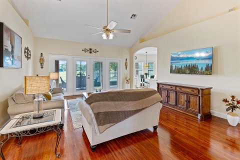 House in St. Lucie, Florida 4 bedrooms, 284.1 sq.m. № 2258160 - photo 15