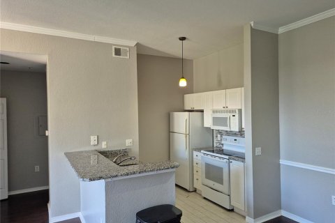 Condo in Sarasota, Florida, 1 bedroom  № 2093548 - photo 2