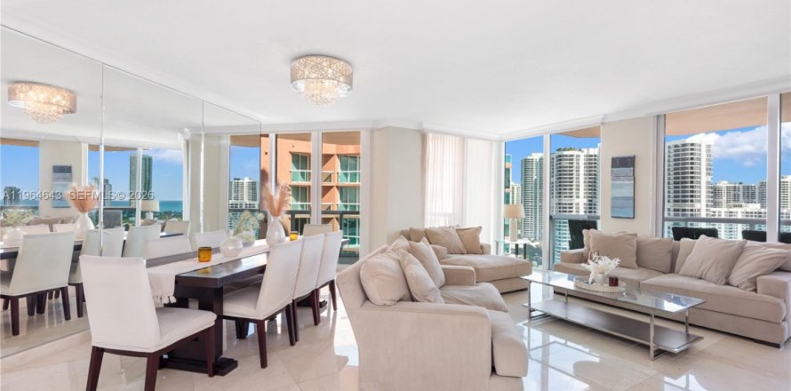 Condo in Aventura, Florida, 2 bedrooms № 2026436