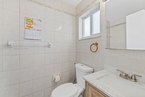 Купить виллу или дом в Майами, Флорида 4 спальни, 196.77м2, № 1986220 - фото 24