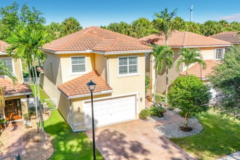 Villa ou maison à West Palm Beach, Floride 4 chambres, 242.66 m2 № 2315923