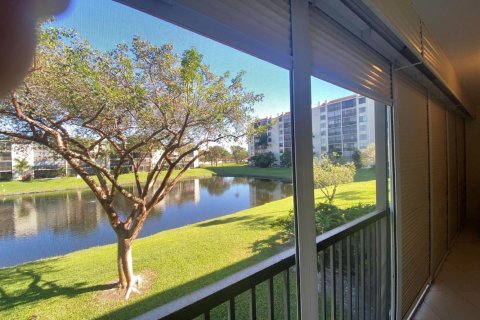 Condo in Delray Beach, Florida, 2 bedrooms  № 2171735 - photo 3