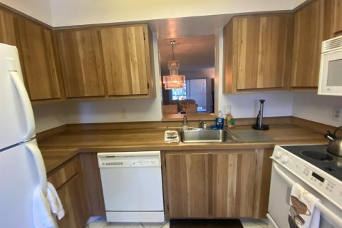 Condo in Delray Beach, Florida, 2 bedrooms  № 2171735 - photo 17