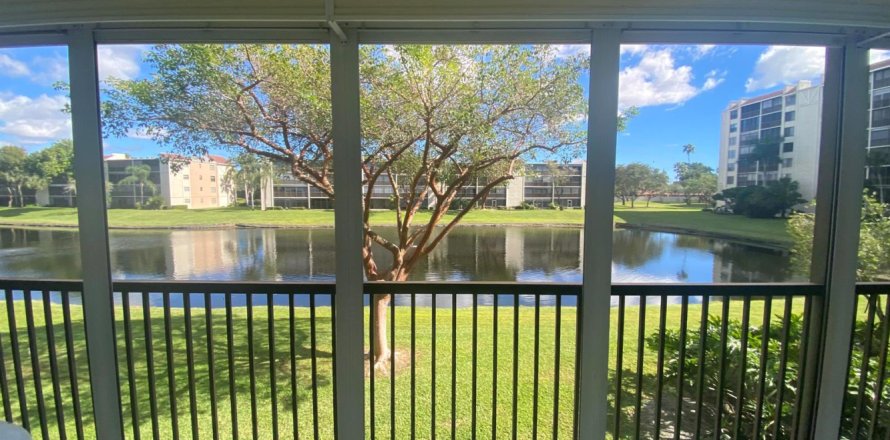 Condo in Delray Beach, Florida, 2 bedrooms  № 2171735