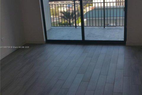 Купить кондоминиум в Майами, Флорида 1 спальня, 62.62м2, № 1931953 - фото 4