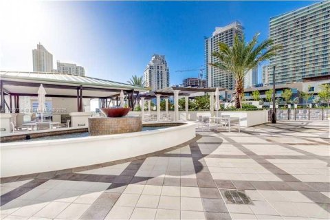 Купить кондоминиум в Майами, Флорида 1 спальня, 62.62м2, № 1931953 - фото 14