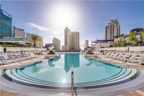 Купить кондоминиум в Майами, Флорида 1 спальня, 62.62м2, № 1931953 - фото 18