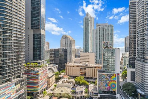 Купить кондоминиум в Майами, Флорида 1 спальня, 62.62м2, № 1931953 - фото 26